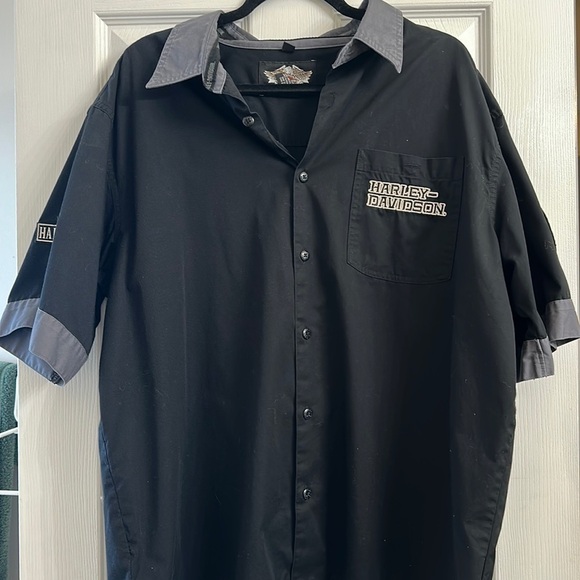Harley-Davidson Other - Harley Davidson Black and Grey Button up Shirt size XL